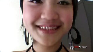 b. faced Thai teen is easy pussy for be transferred to experienced sex tourist